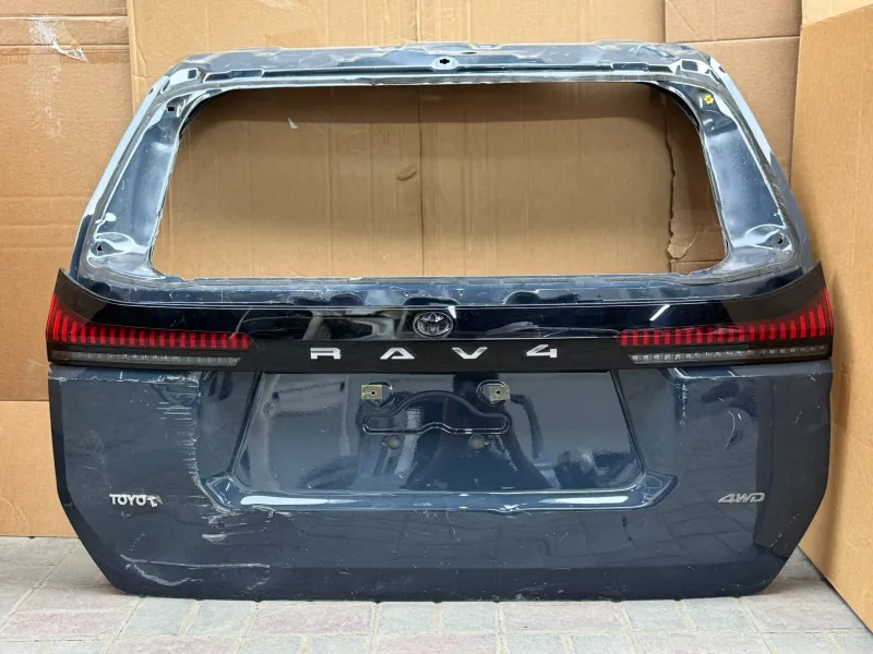 Toyota Rav4 2026-2027 Tail Gate / Trunk Used