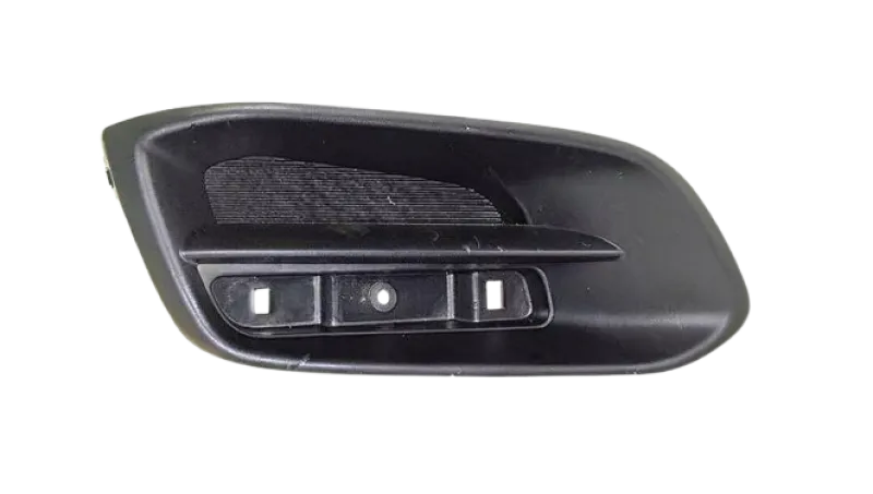 Suzuki Ciaz 2014-2018 Rear Reflector Bracket Cover